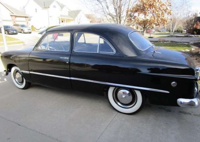 1949 Ford 2 Door Coupe - photo 3