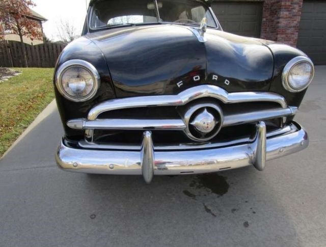 1949 Ford 2 Door Coupe - photo 4