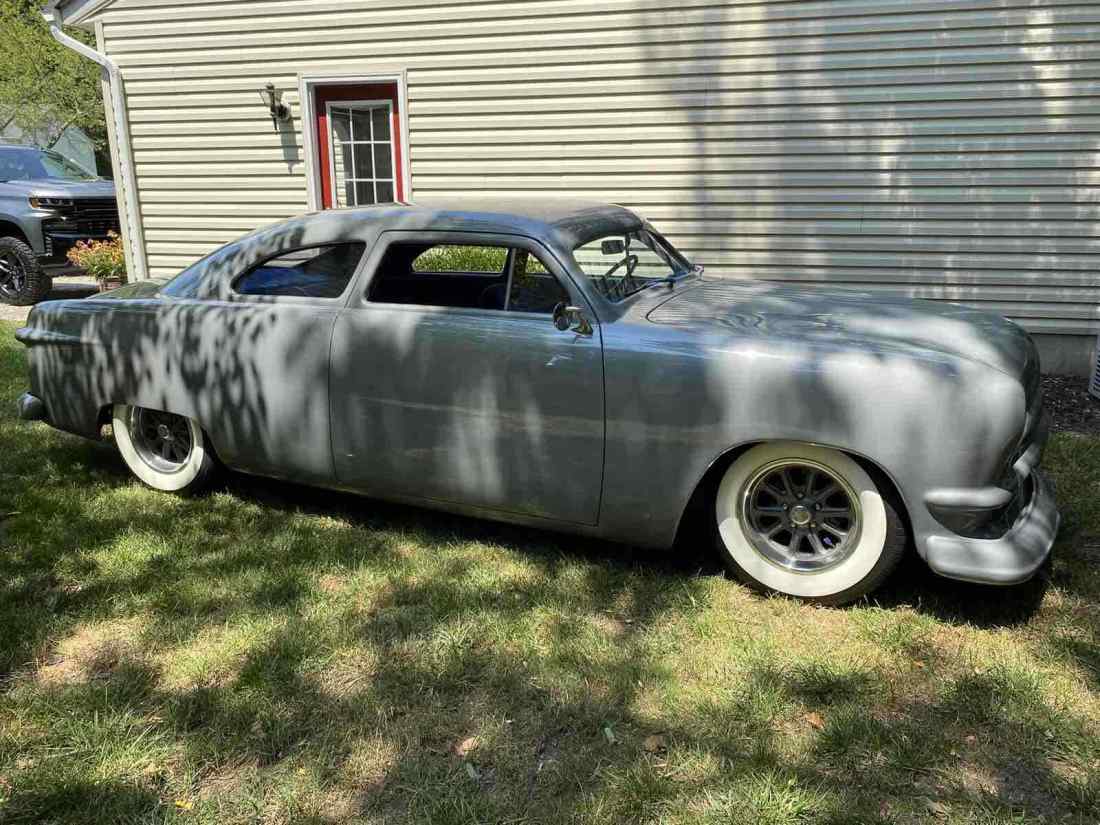 1949 Ford Coupe - photo 2