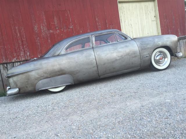 1949 Ford Tudor Custom - photo 2