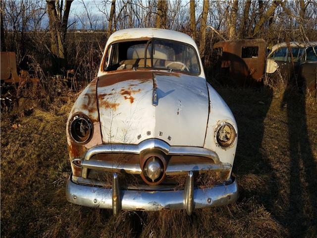 1949 Ford Custom Shoebox -- - photo 2