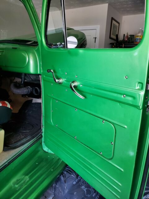1949 Ford F2 - photo 4