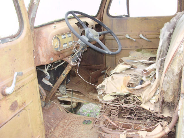 1949 Ford F1 Pickup (actually F3 Heavy Duty frame) - photo 10