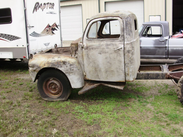 1949 Ford F1 Pickup (actually F3 Heavy Duty frame) - photo 2