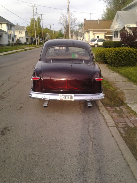 1949 Ford 2 door sedan 55 pontiac (hockey stick side mouldings) - photo 5