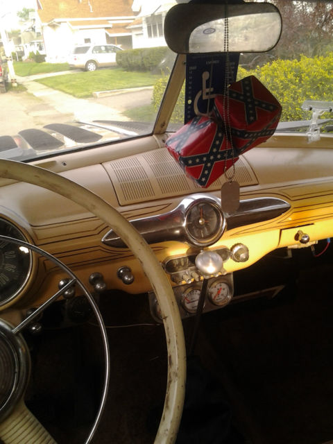 1949 Ford 2 door sedan 55 pontiac (hockey stick side mouldings) - photo 9