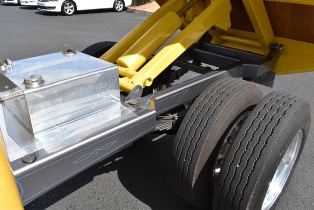 1949 Ford Other Pickups F6 2Ton dumpbed 4wd Show Truck - photo 9
