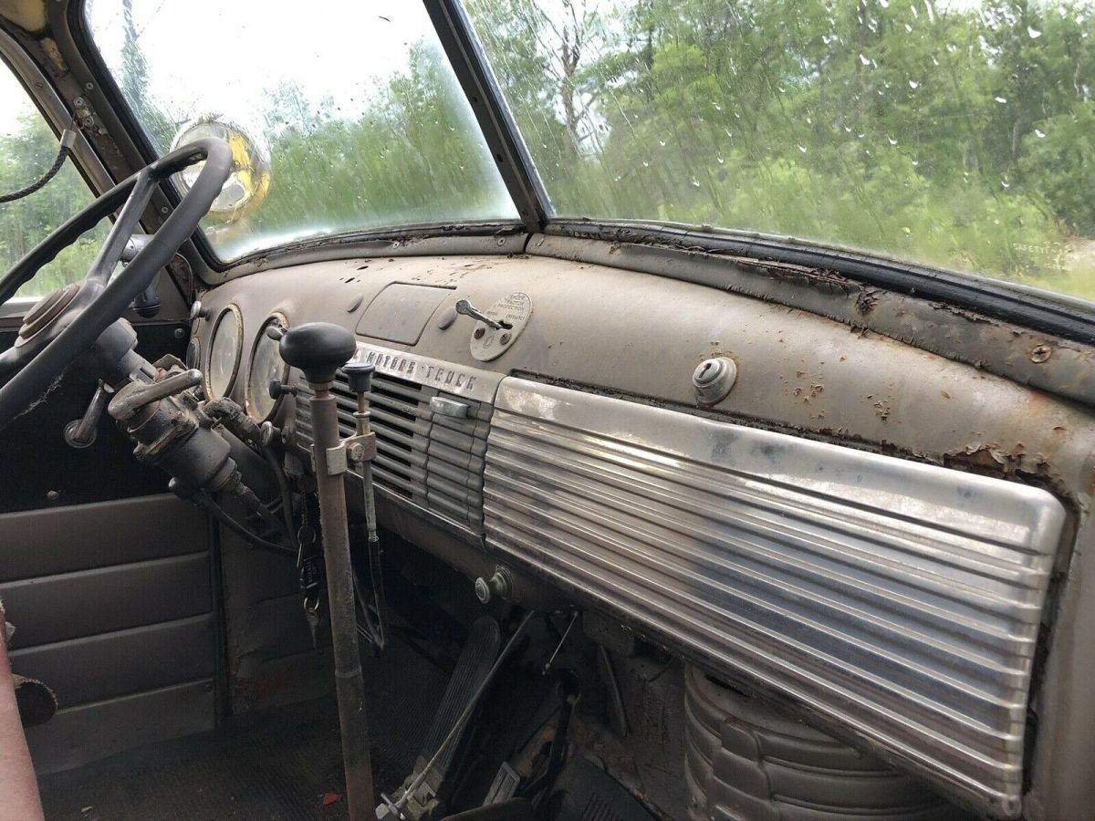 1949 GMC 4900 First Gen 12 Valve 5.9 Cummins Eaton 6 speed - photo 8