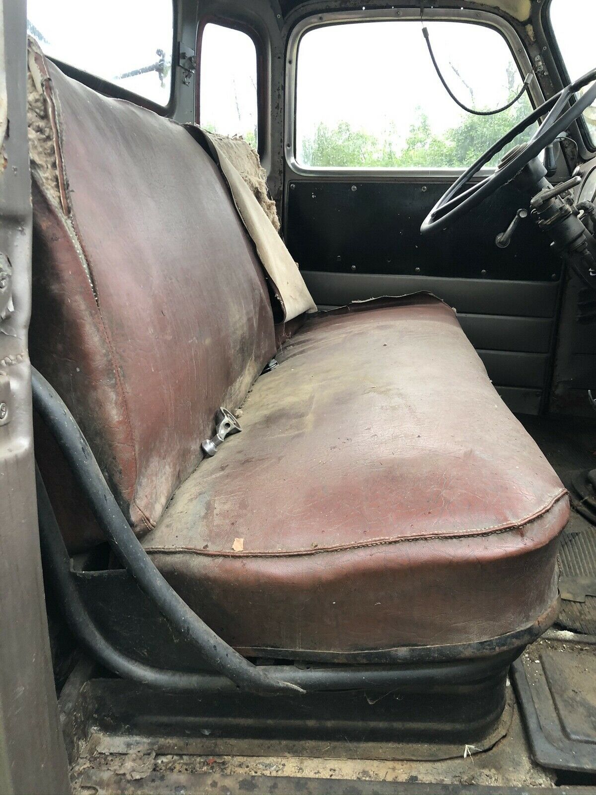 1949 GMC 4900 First Gen 12 Valve 5.9 Cummins Eaton 6 speed - photo 9