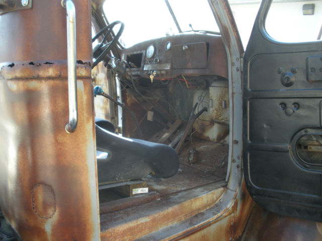 1949 International Harvester kbr-11 semi - photo 11