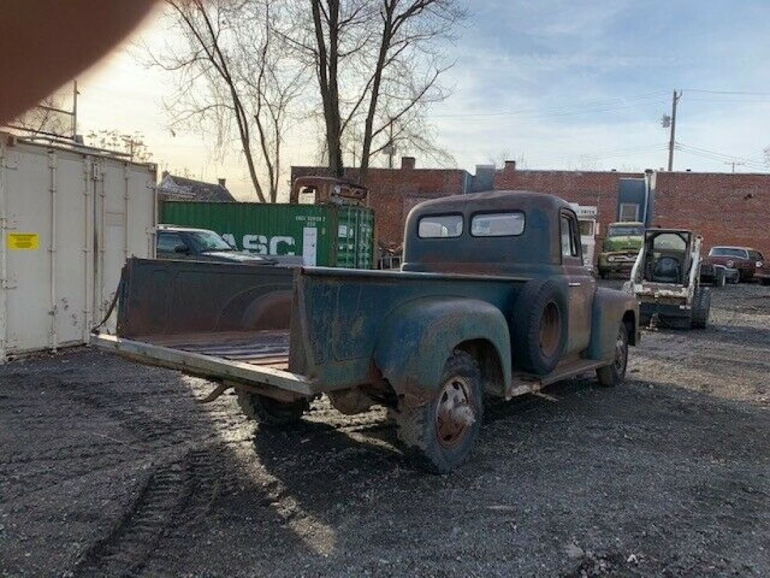 1949 International Harvester L130 - photo 5
