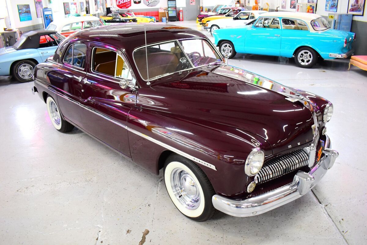 1949 Mercury Eight Sedan - photo 2