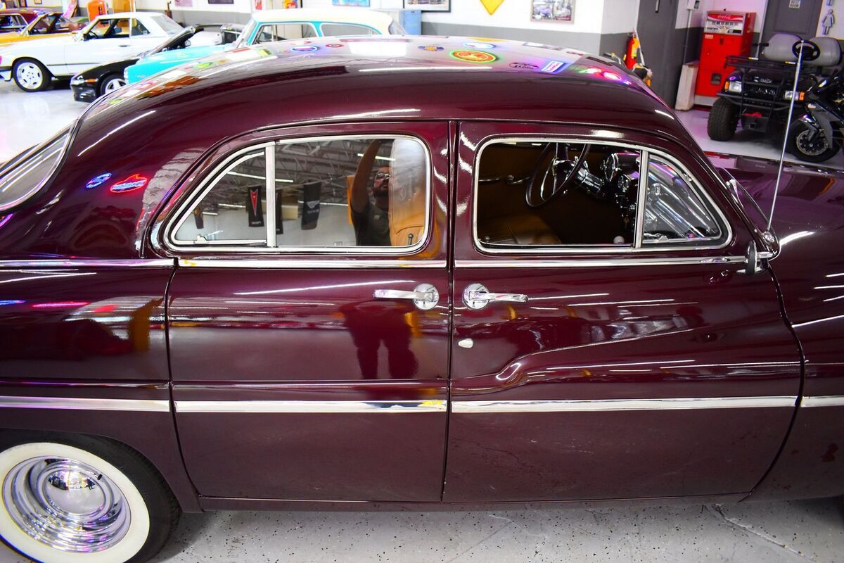 1949 Mercury Eight Sedan - photo 6