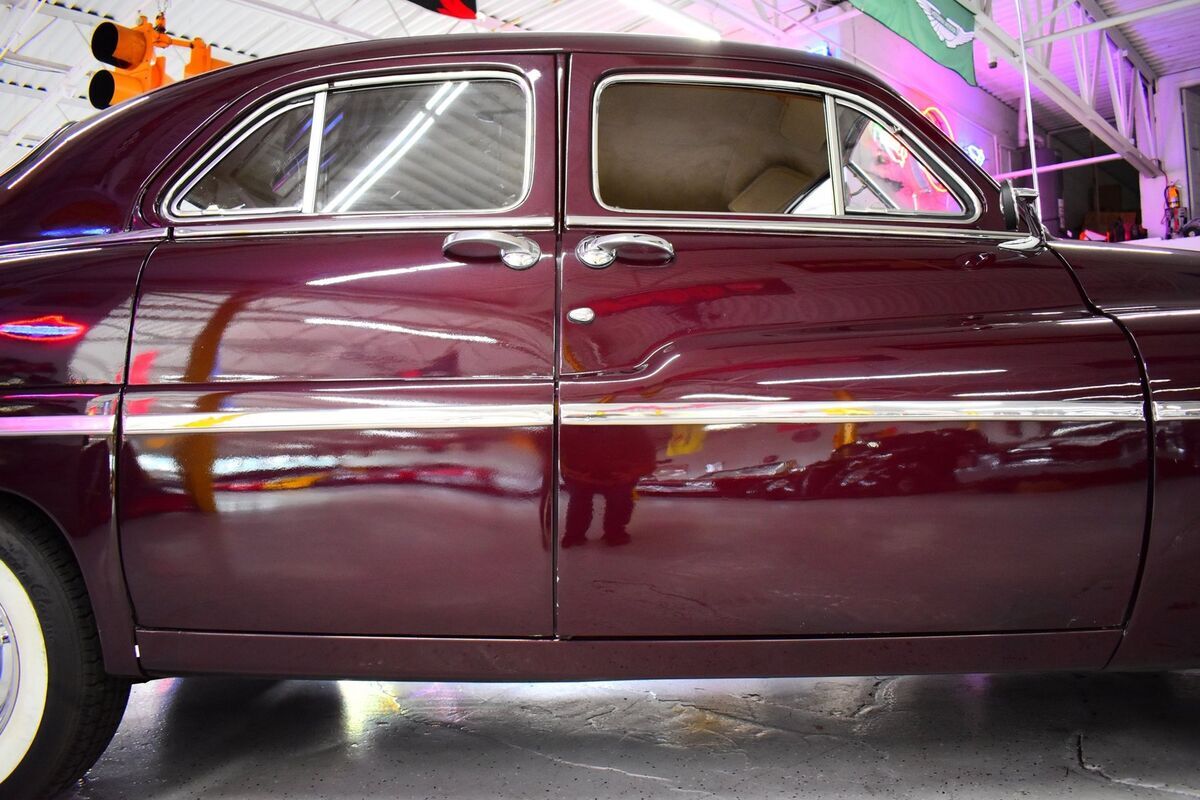 1949 Mercury Eight Sedan - photo 9