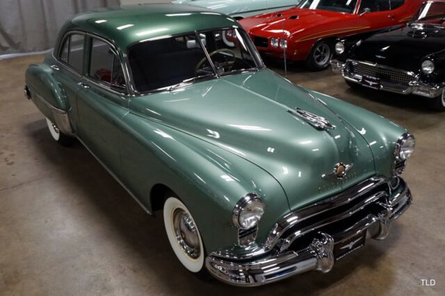 1949 Oldsmobile 76 Sedan - photo 2