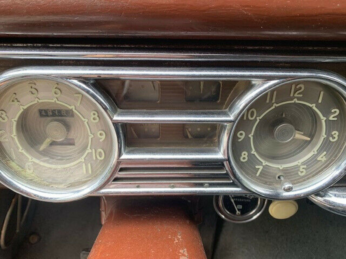 1949 Packard Eight Touring Sedan - photo 9