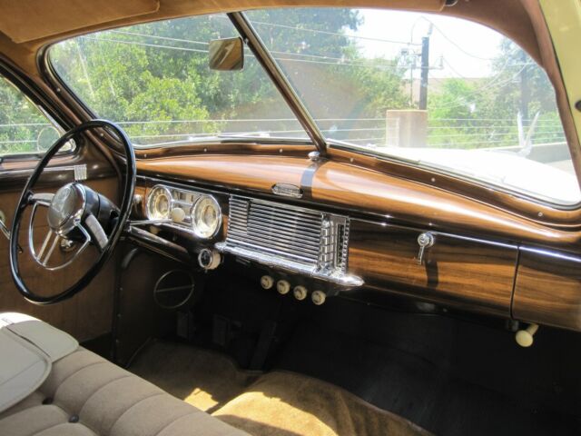 1949 Packard 200 Deluxe Eight Club Sedan - photo 2