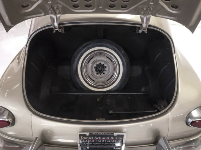 1949 Packard Deluxe Eight Club Sedan - photo 10
