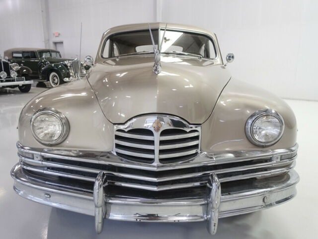 1949 Packard Deluxe Eight Club Sedan - photo 2