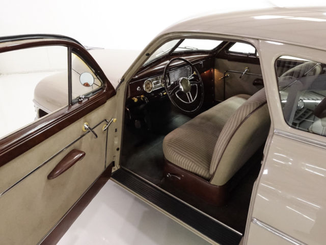 1949 Packard Standard Eight Club Sedan - photo 7