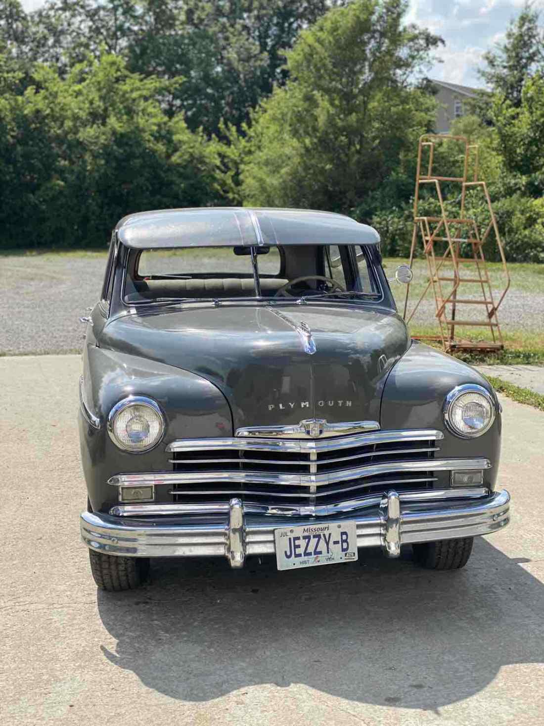 1949 Plymouth DeLuxe Sedan Grey RWD Manual N/A 1949 Plymouth DeLuxe N/A