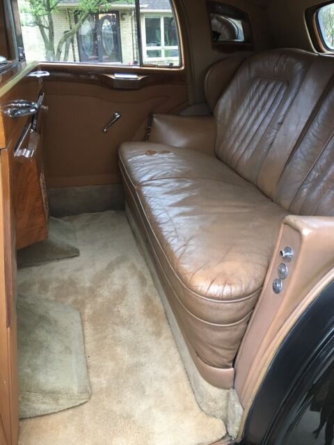 1949 Rolls-Royce Wraith Limousine - photo 12