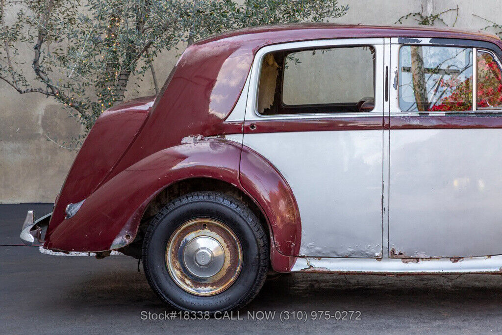 1949 Bentley Mark VI Saloon Right-Hand-Drive - photo 11