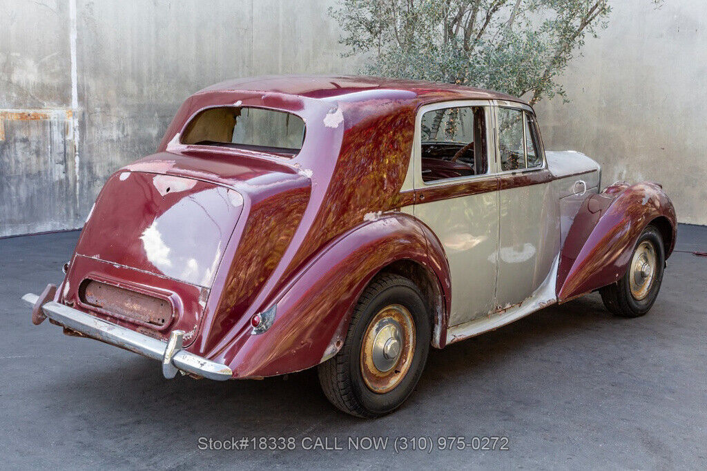 1949 Bentley Mark VI Saloon Right-Hand-Drive - photo 5