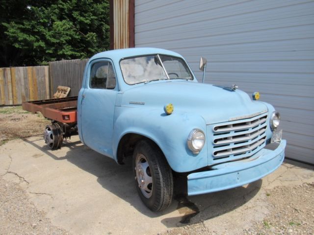 1949 STUDEBAKER ONE TON FLATBED TRUCK. WEST TEXAS RANCH FIND. SOLID. 1949 Studebaker 2R C2