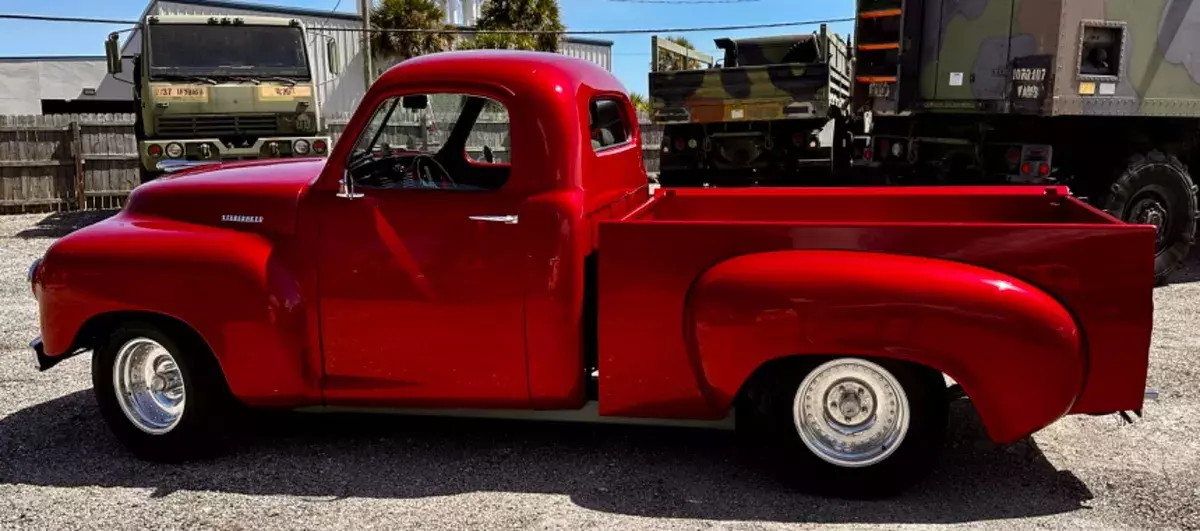 1949 studebaker pickup truck on custom frame power steering power brakes A/C 1949 Studebaker Truck