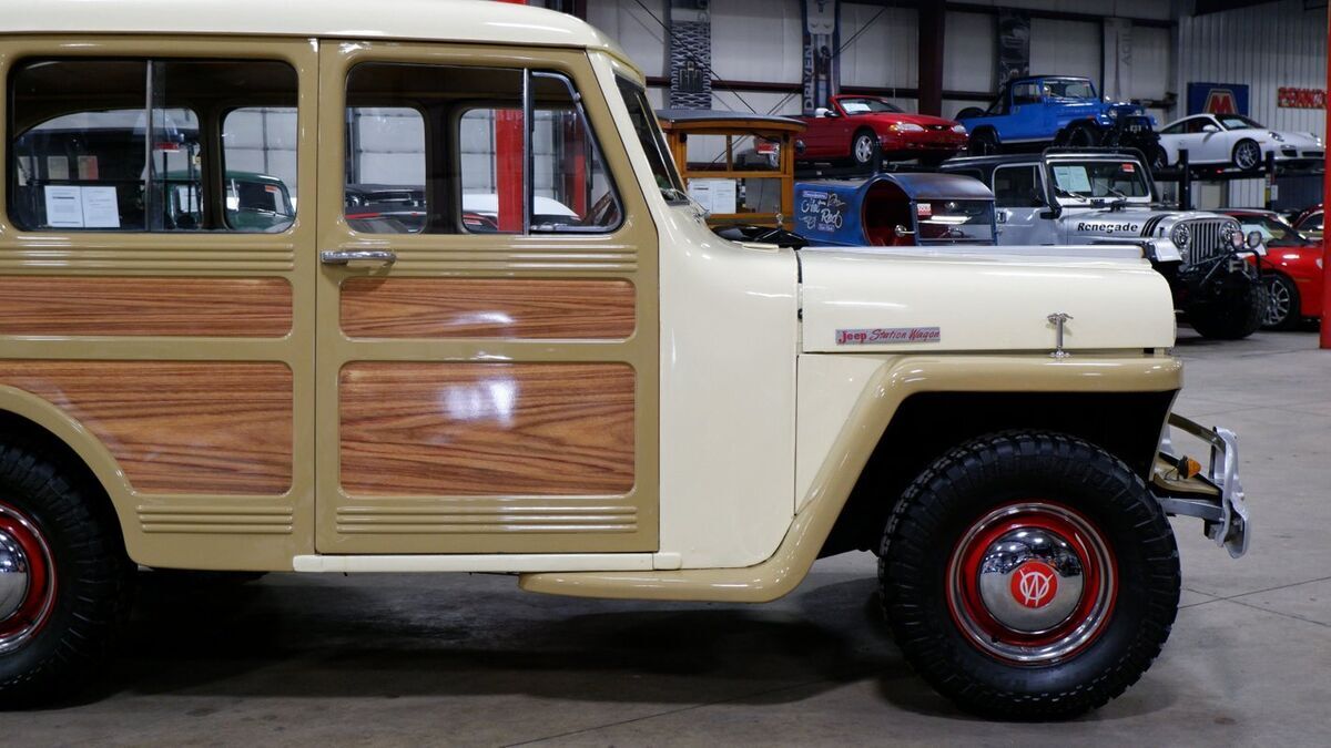 1949 Willys Jeep Wagon - photo 11