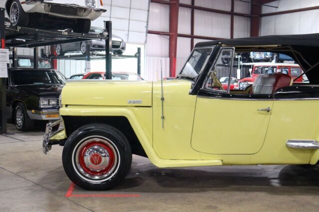 1949 Willys Jeepster - photo 13