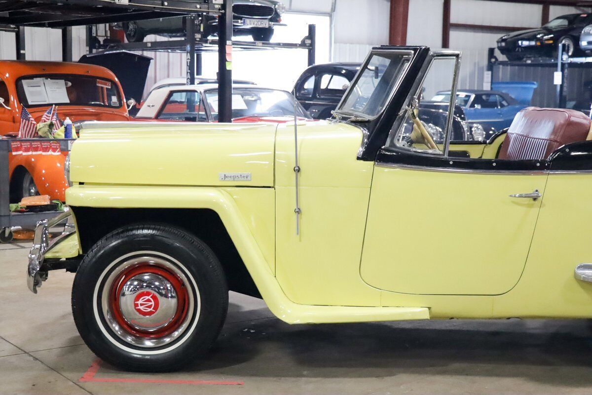 1949 Willys Jeepster - photo 3