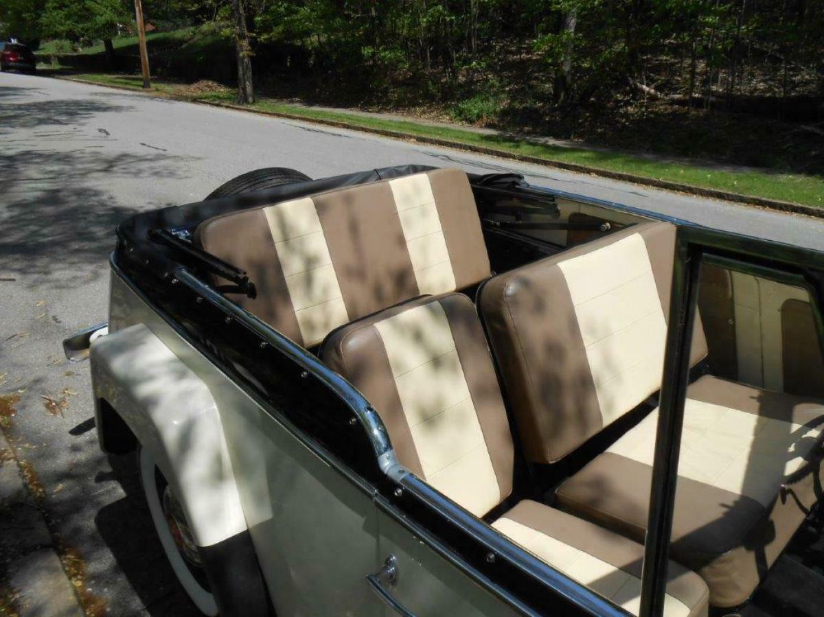1949 Willys Jeepster - photo 8