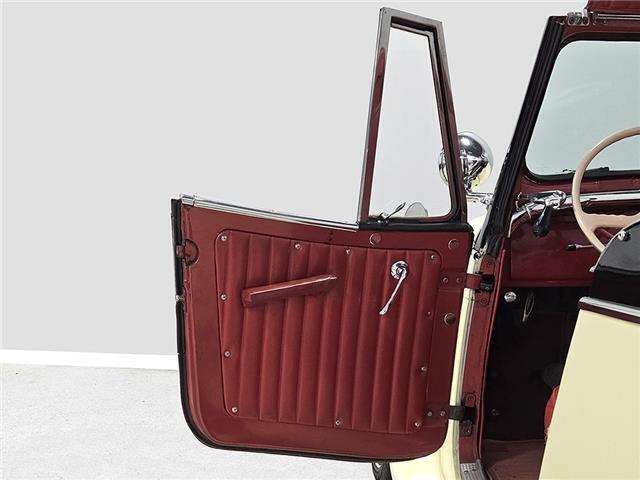 1949 Willys Jeepster Convertible - photo 7