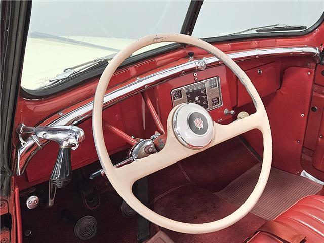 1949 Willys Jeepster Convertible - photo 9