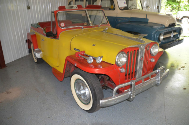 1949 Willys Jeepster Convertible - photo 2