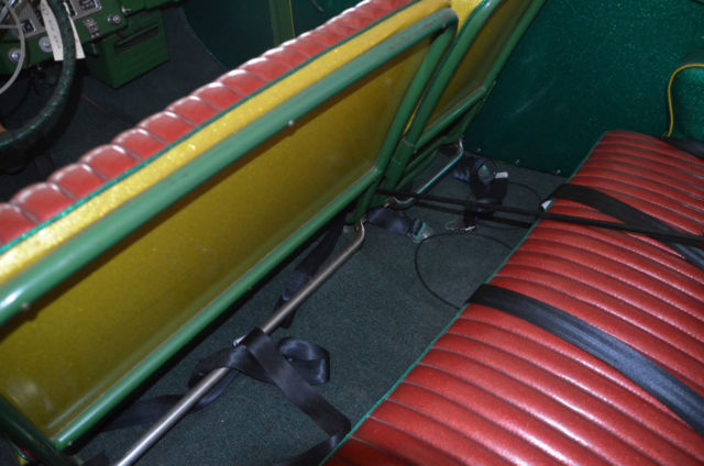 1949 Willys Jeepster Convertible - photo 6