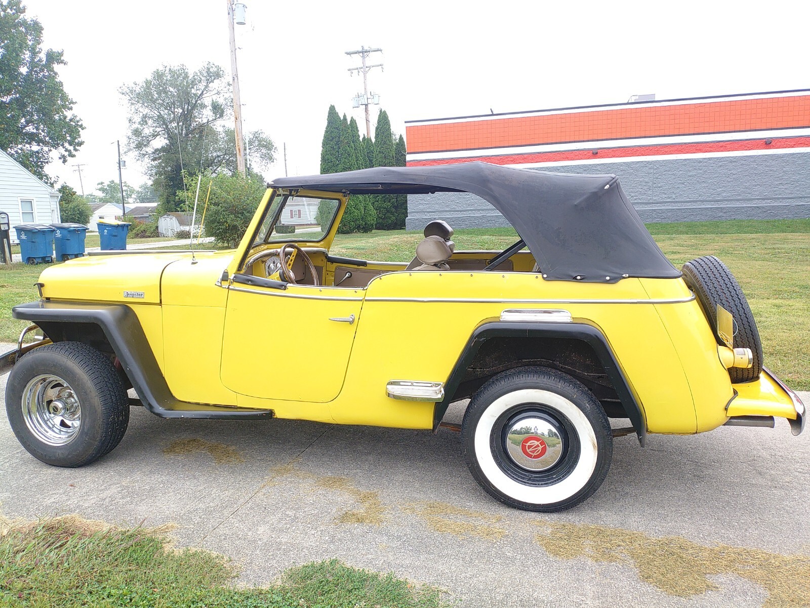 1949 Willys Jeepster - photo 2