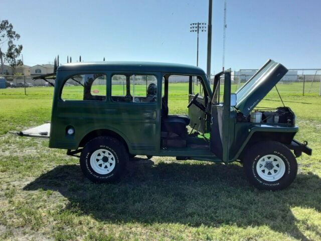 1949 Willys 439 WILLYS WAGON "RARE 4X4 OPTION" 1ST YEAR SUV - photo 2