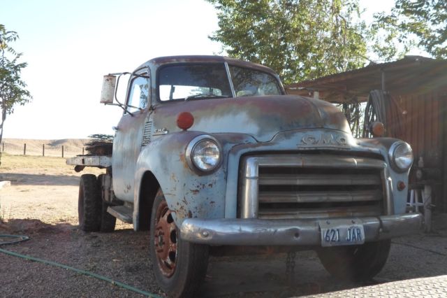 1950 1 Ton Dually Flatbed 5-Window Truck 1950 GMC 3500
