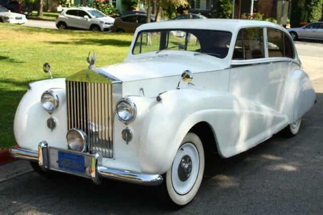 1950 1950 ROLLS-ROYCE SILVER W SILVER WRAITH CLEAN TITLE 53000 Miles White SEDAN 1950 1950 ROLLS-ROYCE SILVER W SILVER WRAITH CLEAN TITLE