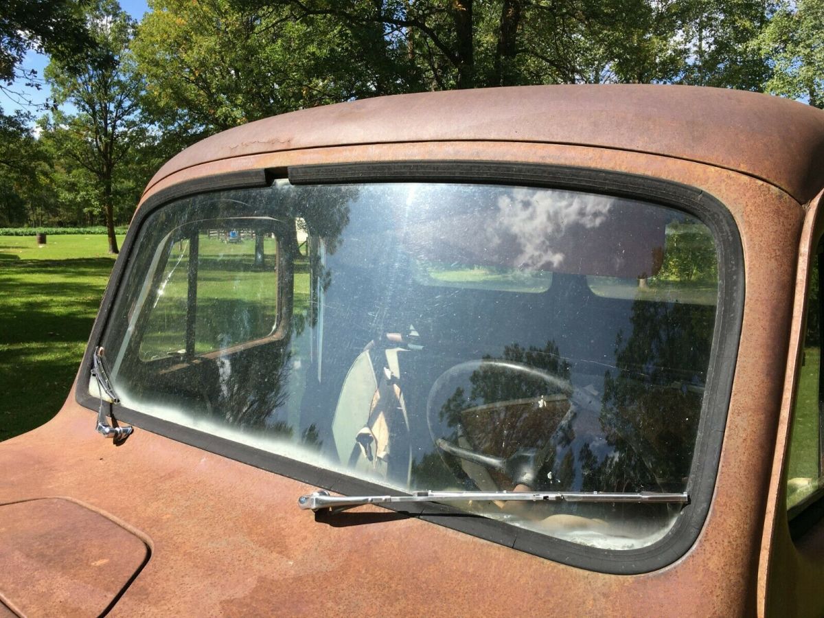 1950 International Harvester L-122 - photo 4