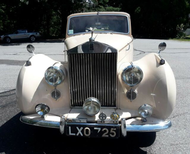 1950 Bentley Mk VI Coach by Vincent of Reading - photo 2