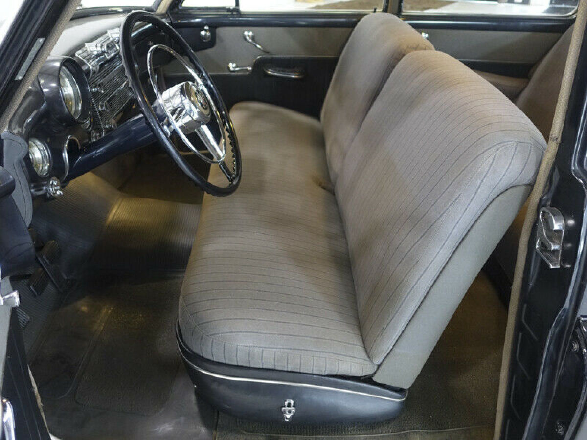 1950 Buick Special Series 40 DeLuxe "Jetback" Sedanet - photo 13