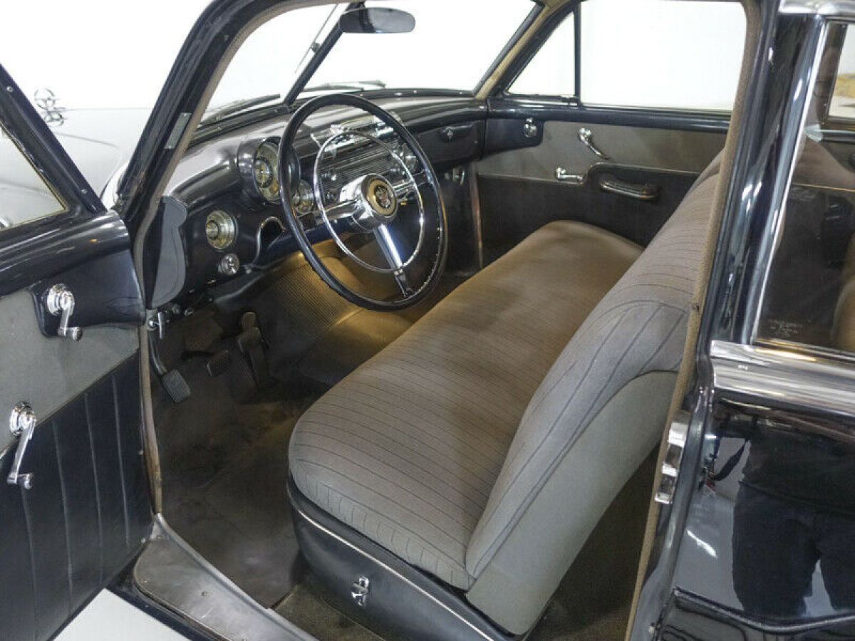 1950 Buick Special Series 40 DeLuxe "Jetback" Sedanet - photo 11