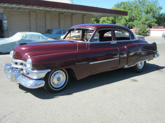 1950 Cadillac Sedan. 51 Series Good car for either parts or restoration - photo 10