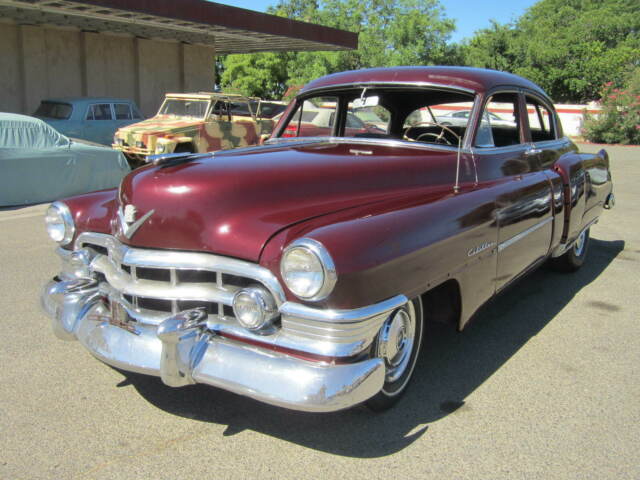 1950 Cadillac Sedan. 51 Series Good car for either parts or restoration - photo 11