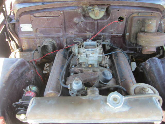 1950 Cadillac Sedan. 51 Series Good car for either parts or restoration - photo 13