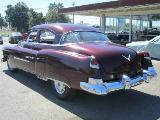 1950 Cadillac Sedan. 51 Series Good car for either parts or restoration - photo 7